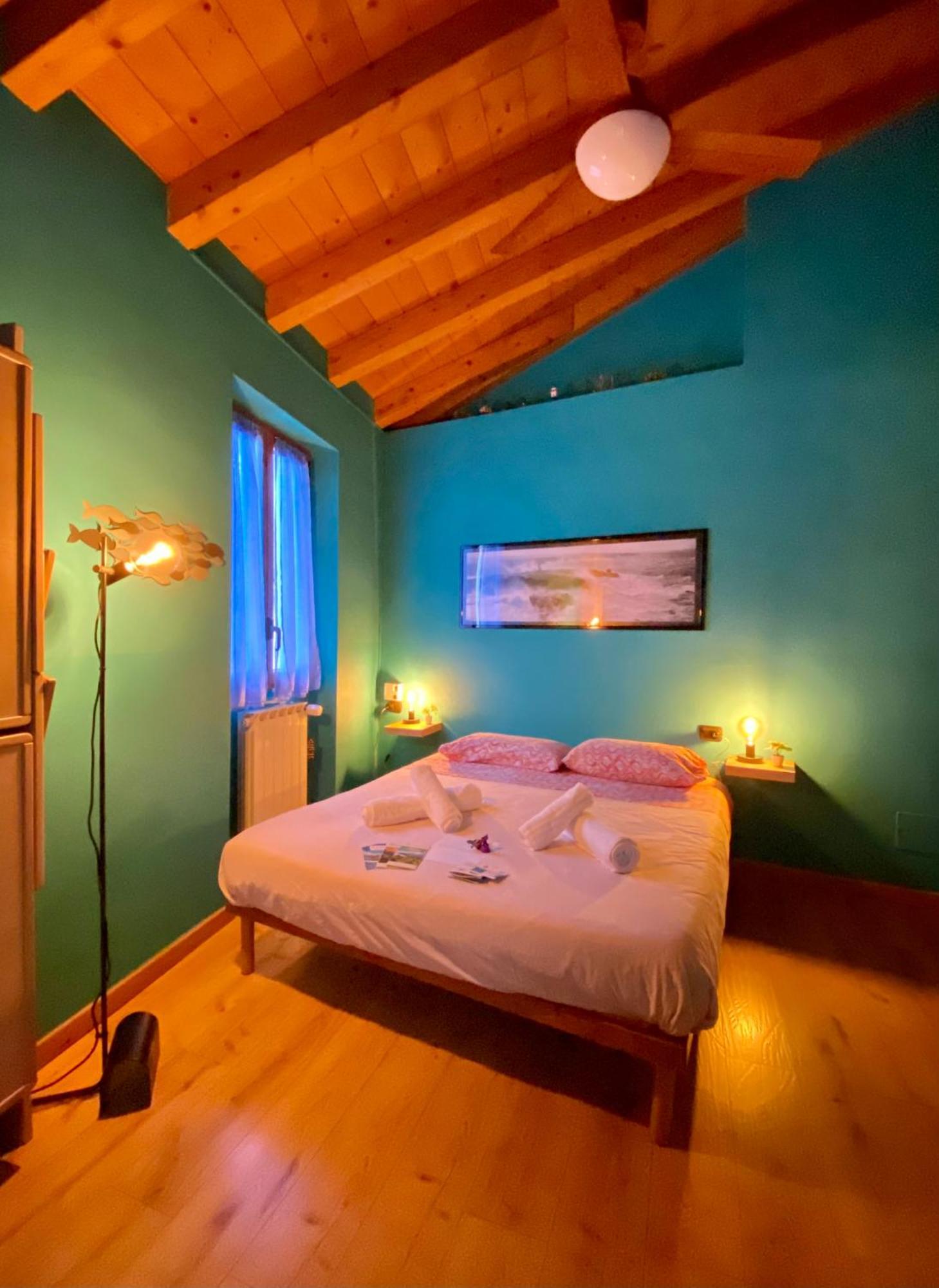 La Casa Del Poeta Panzió Dervio Kültér fotó